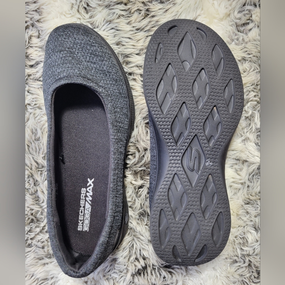 Skechers Slip-On Flats